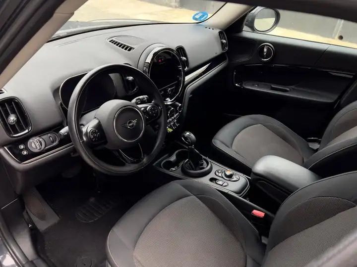MINI Cooper Countryman • 2021 • 68,000 km 3