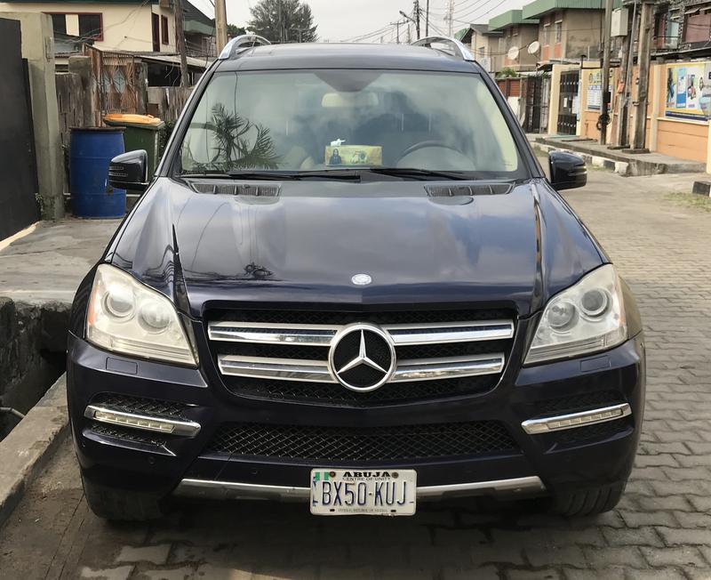 Mercedes-Benz GL • 2011 • 26,645 km 9