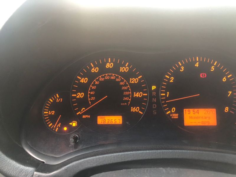 Toyota Avensis • 2009 • 182,000 km 4