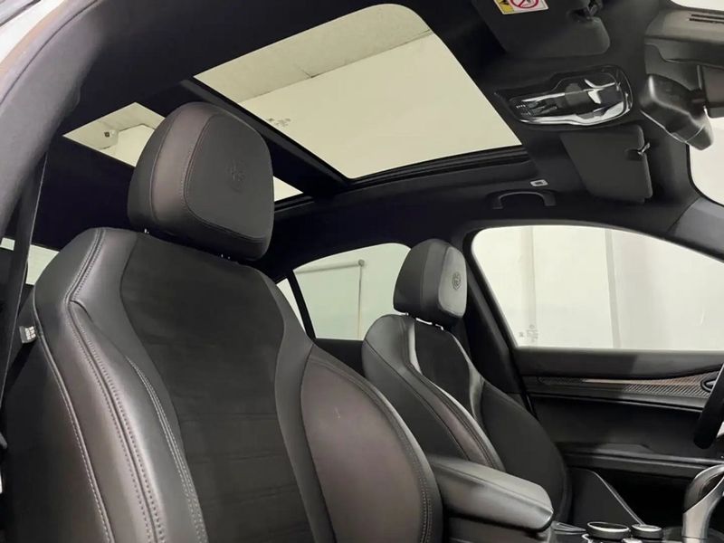 Alfa Romeo Stelvio • 2018 • 120,000 km 11