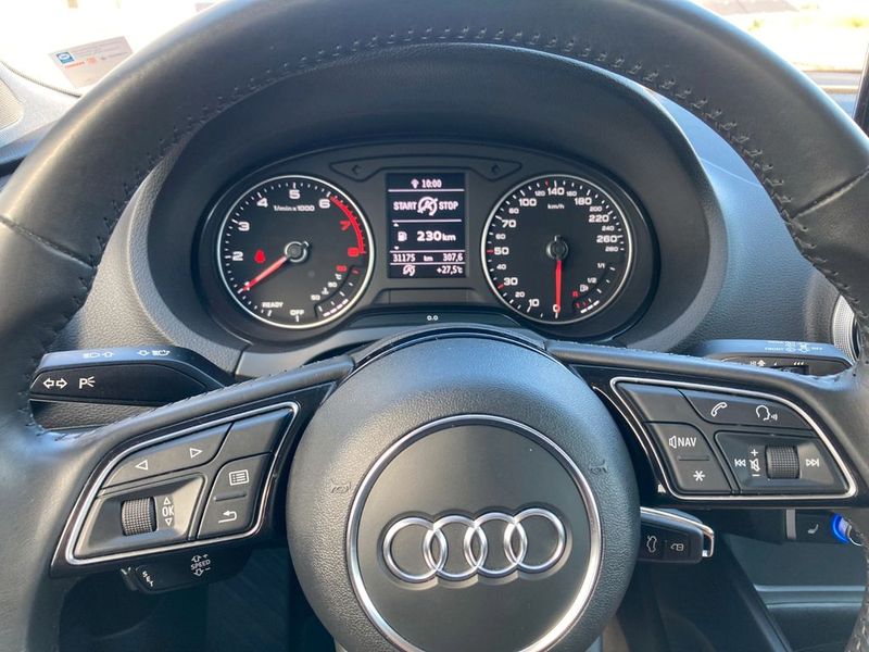 Audi A3 • 2018 • 31,000 km 3