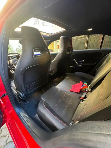 Mercedes-Benz A • 2018 • 72,000 km 11