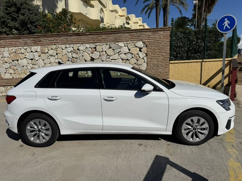 Audi A3 Sportback e-tron • 2022 • 13,500 km 1