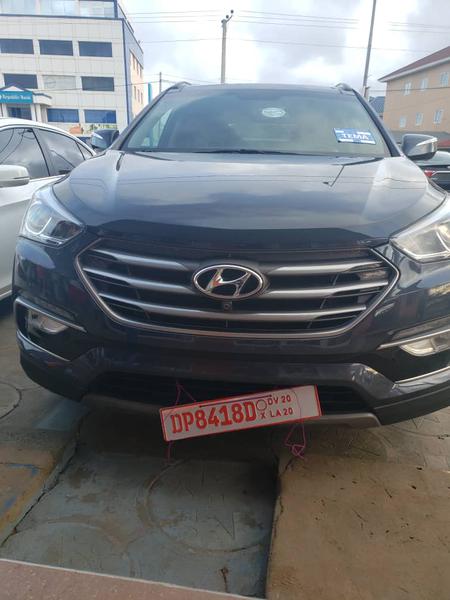 Hyundai Santa Fe • 2017 • 24,000 km 2