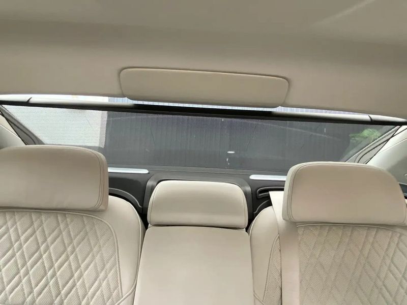 BMW 7 Series • 2018 • 101,000 km 4