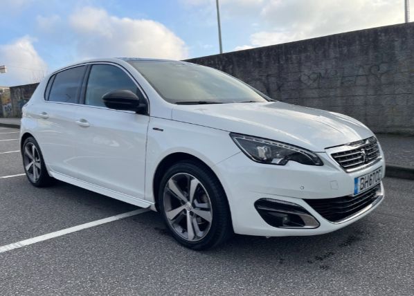 Peugeot 308 • 2017 • 115,000 km 2