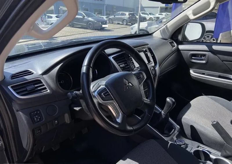 Mitsubishi L200 • 2022 • 21,000 km 4