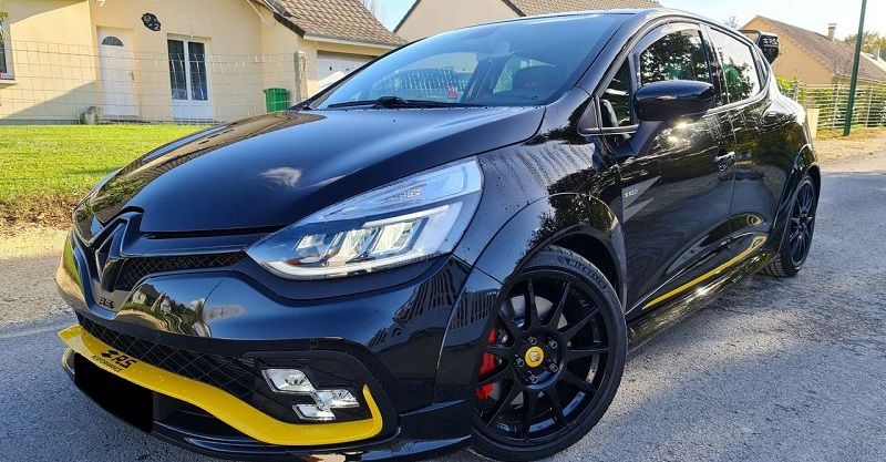 Renault Clio • 2018 • 53,400 km 4