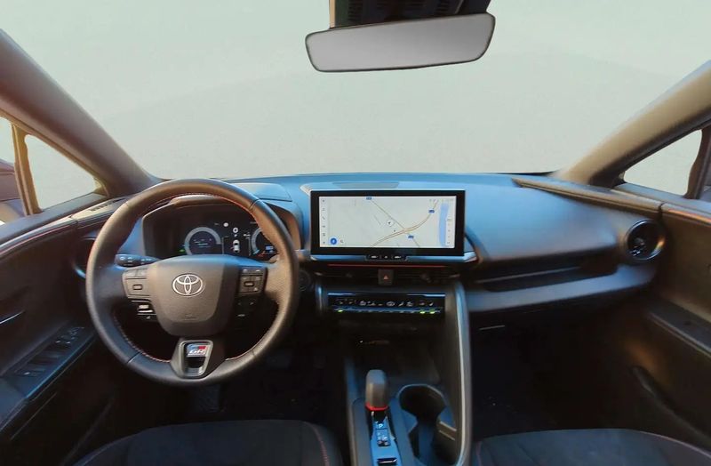 Toyota C-HR • 2024 • 16,609 km 8