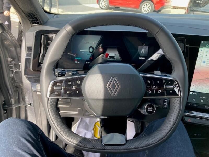 Renault Captur • 2024 • 3,542 km 26