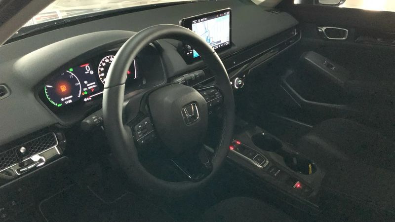 Honda Civic • 2024 • 1,400 km 2