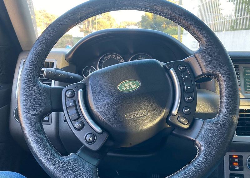 Land Rover LR3 • 2002 • 30,000 km 4