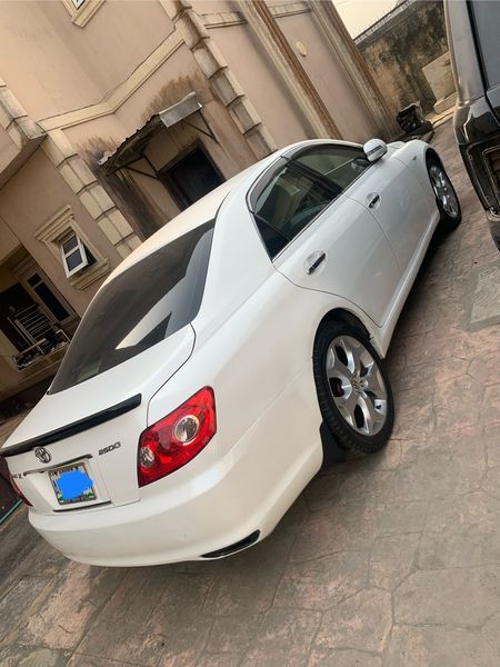 Toyota Matrix • 2006 • 105,000 km 6