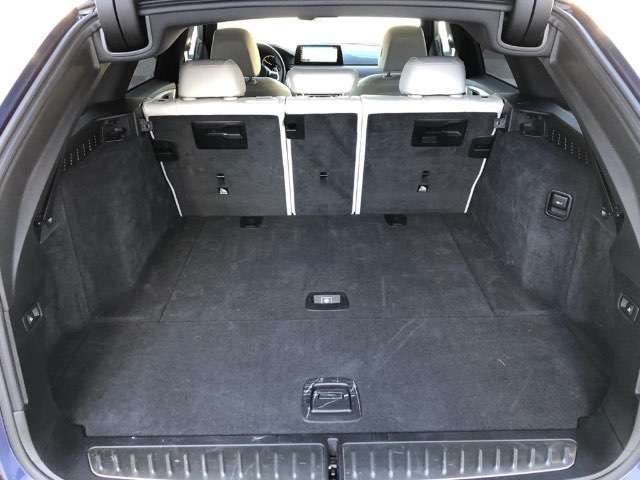 BMW 5 Series • 2017 • 36,000 km 12