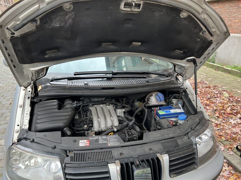 Seat Alhambra • 2004 • 250,000 km 6