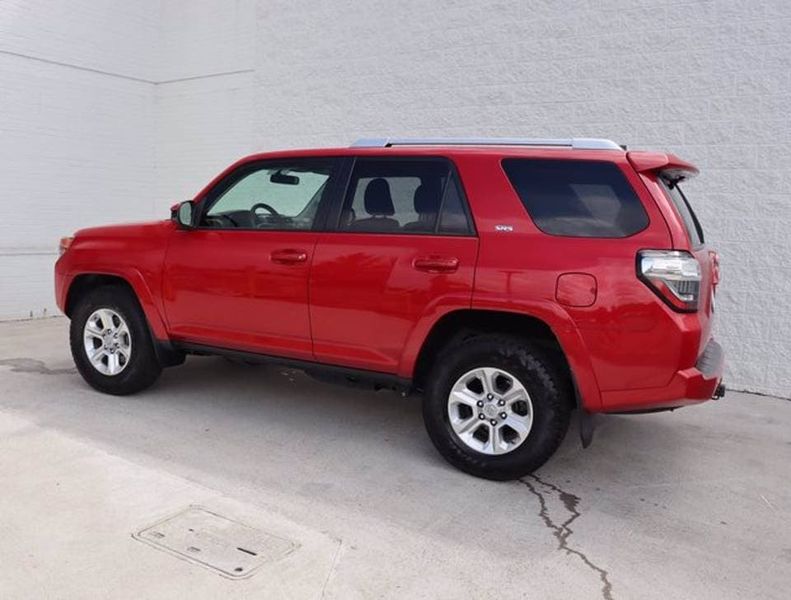 Toyota 4 Runner Limited • 2019 • 30,297 km 3