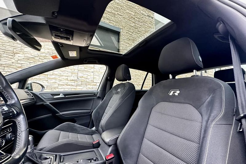 Volkswagen Golf R32 • 2018 • 80,000 km 7