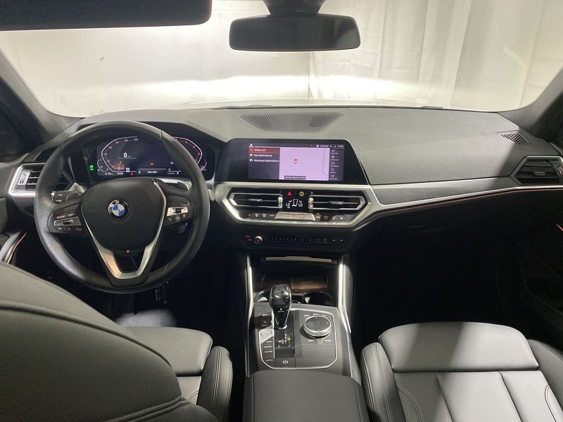 BMW 3 Series • 2021 • 1,227 km 8