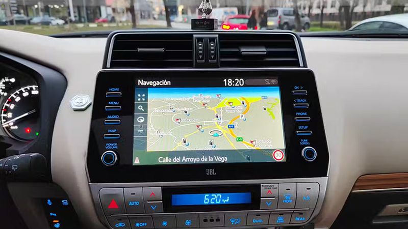 Toyota Land Cruiser • 2022 • 116,987 km 13