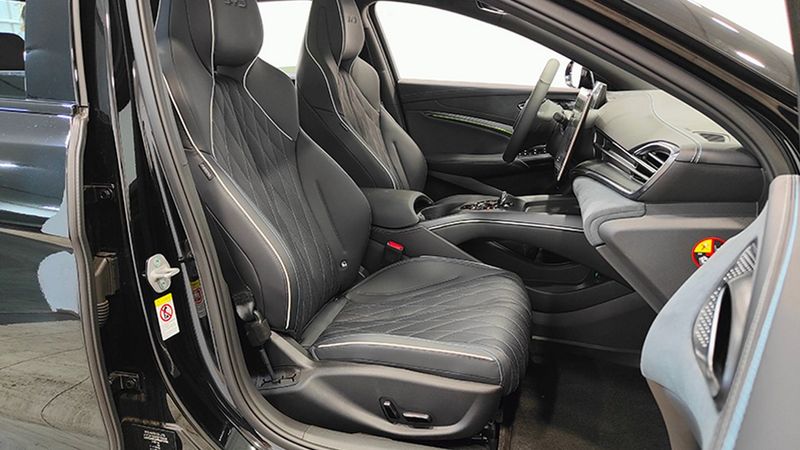 BYD S6 • 2024 • 3,111 km 12