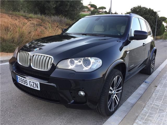 BMW X5 • 2010 • 212,000 km 2