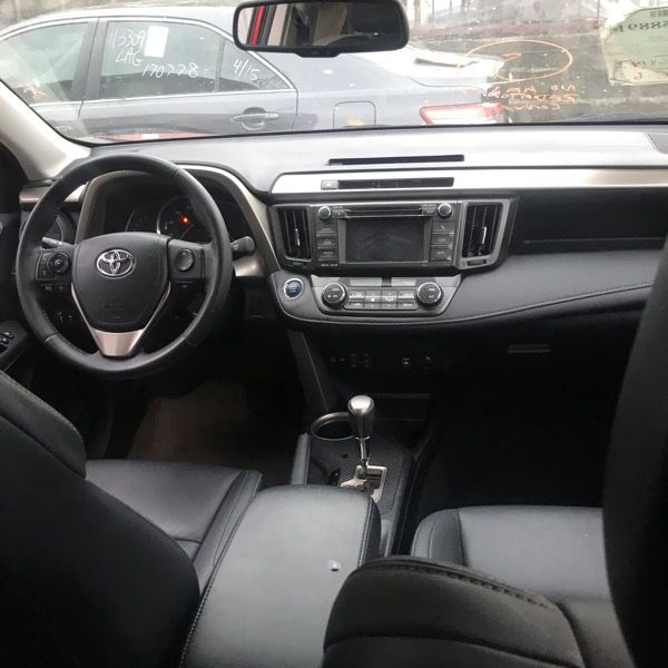 Toyota RAV4 • 2010 • 34 km 3