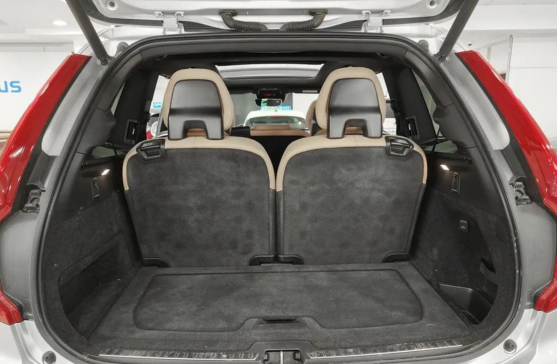 Volvo V90 • 2020 • 160,508 km 9