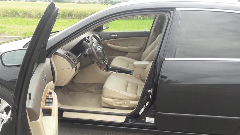 Honda Accord • 2004 • 155,000 km 4