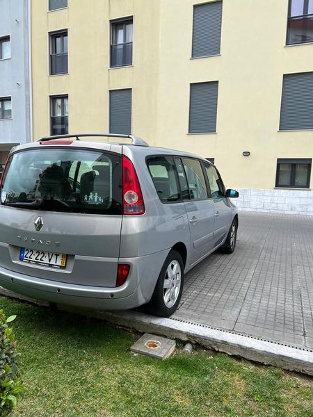 Renault Espace • 2009 • 98,000 km 2