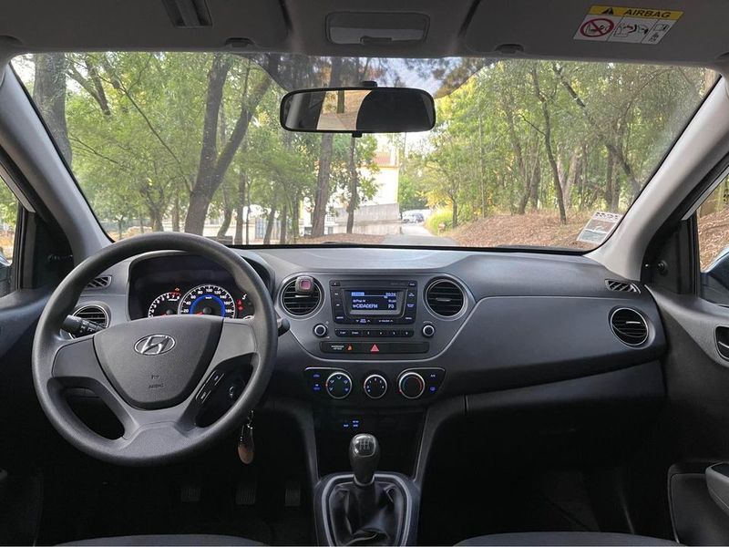 Hyundai i10 • 2018 • 62,000 km 3