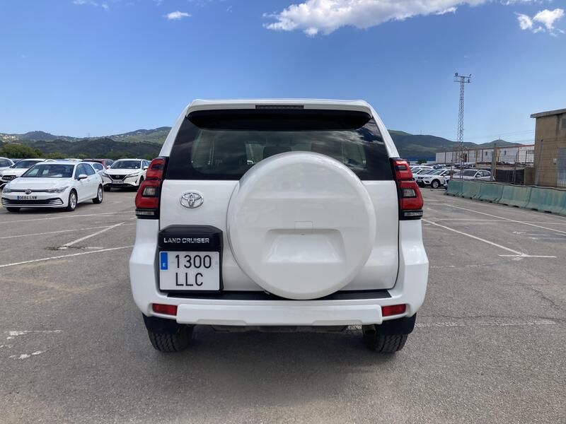 Toyota Land Cruiser • 2020 • 43,764 km 7