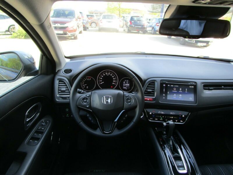 Honda HR-V • 2015 • 127,600 km 11