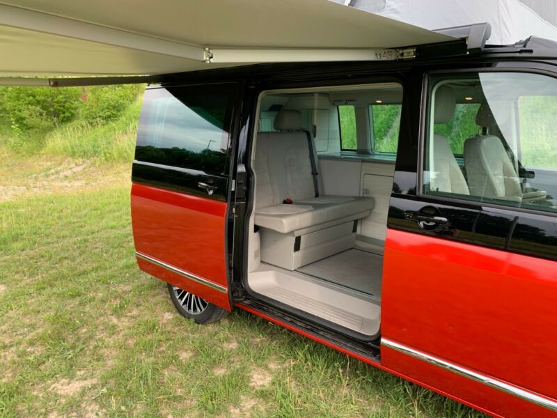 Volkswagen California • 2016 • 54,000 km 14