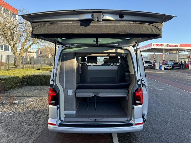 Volkswagen California • 2021 • 70,000 km 4