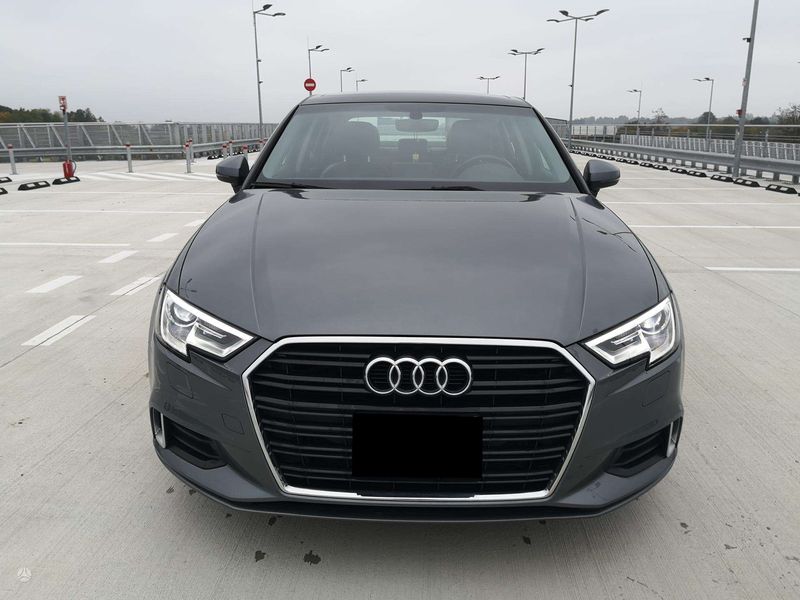Audi A3 • 2017 • 77,175 km 4