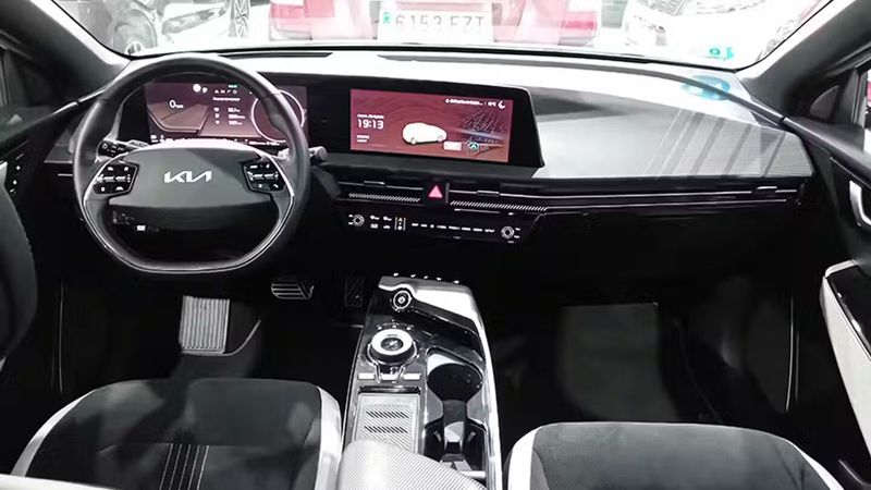 Kia Soul EV • 2022 • 97,583 km 10