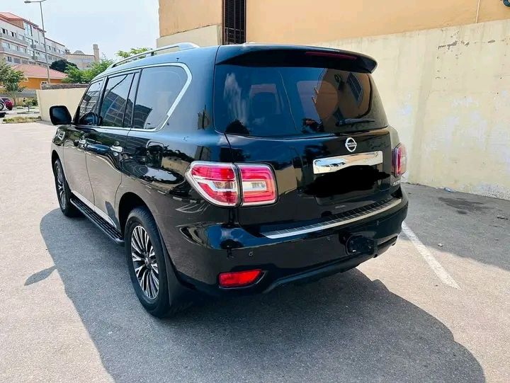 Nissan Patrol • 2016 • 43 km 3