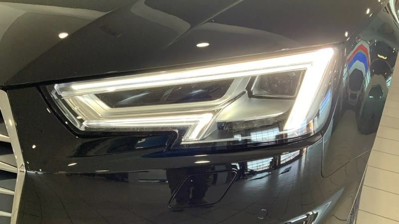 Audi A4 • 2019 • 53,652 km 7