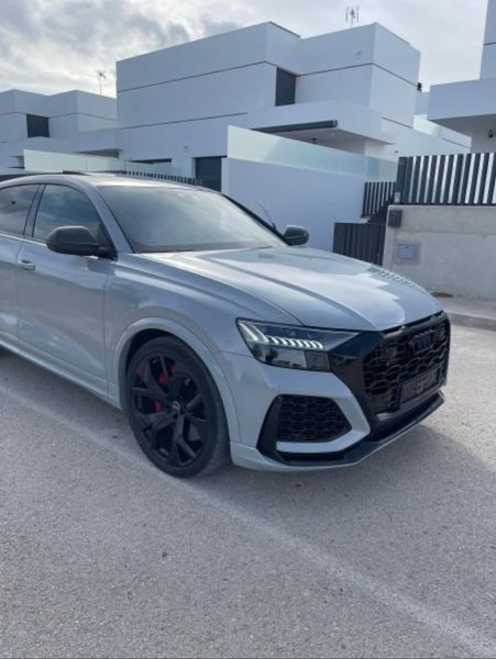 Audi RS Q8 • 2023 • 29,500 km 1