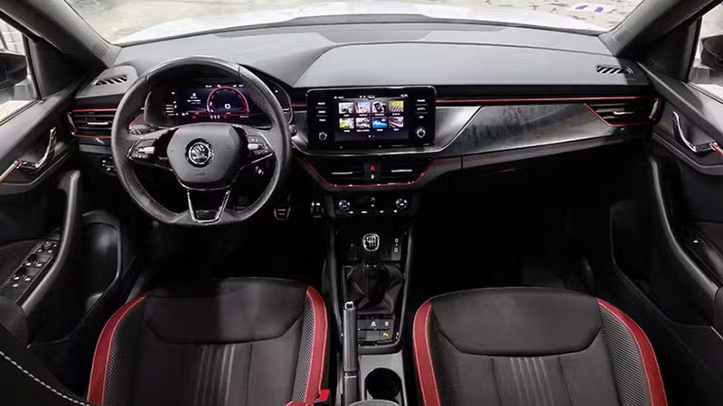 Škoda Rapid • 2021 • 48,046 km 6