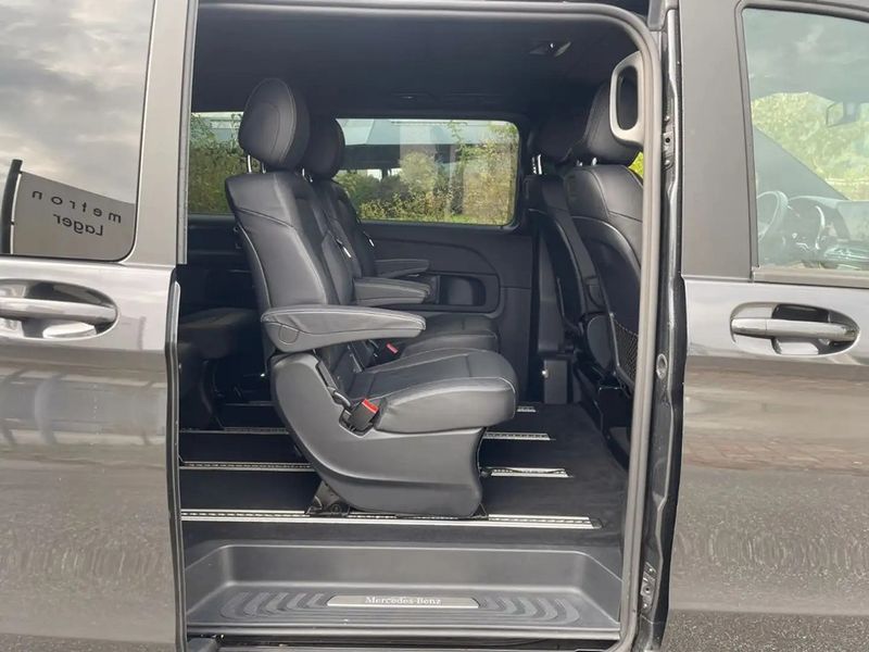 Mercedes-Benz 310 Van • 2020 • 116,000 km 12