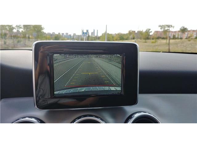 Mercedes-Benz GLA • 2014 • 151,000 km 9