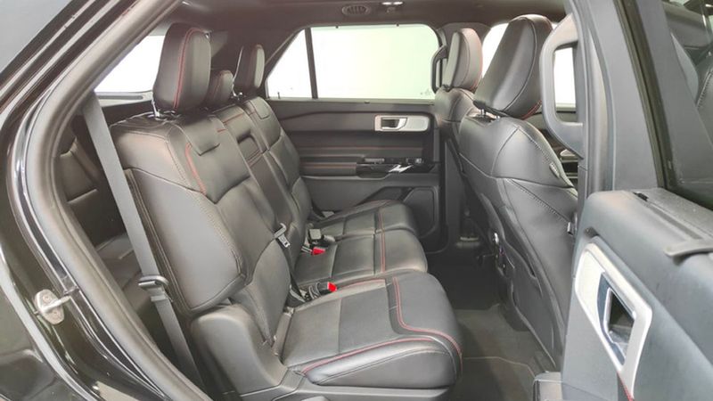 Ford Explorer • 2021 • 63,204 km 11