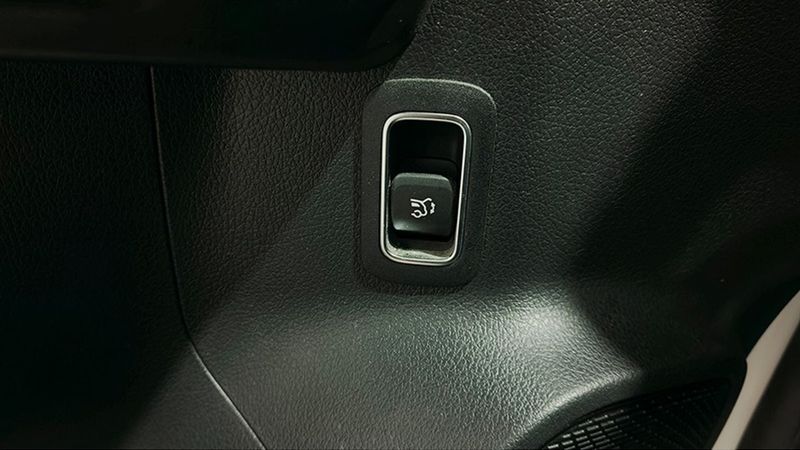 Mercedes-Benz GLA • 2022 • 61,519 km 8