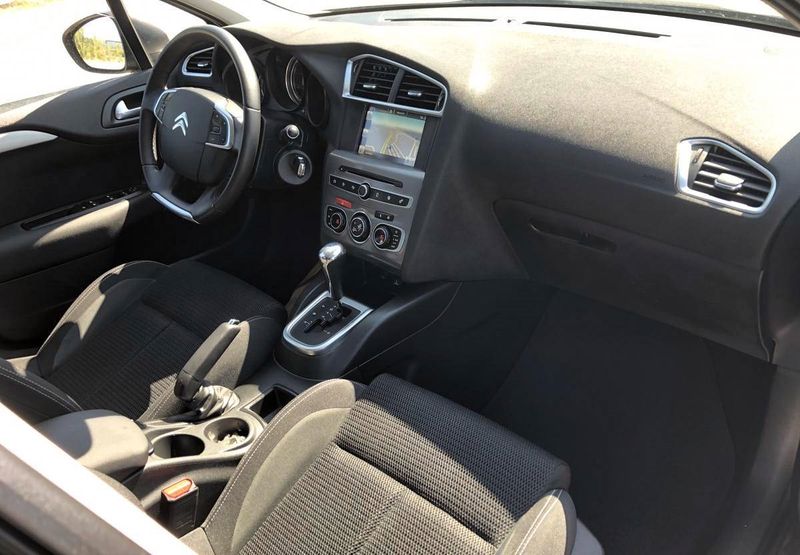 Citroën C4 • 2015 • 110,000 km 2