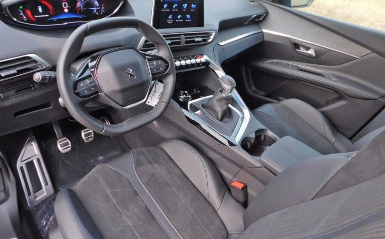 Peugeot 3008 • 2018 • 121,000 km 10