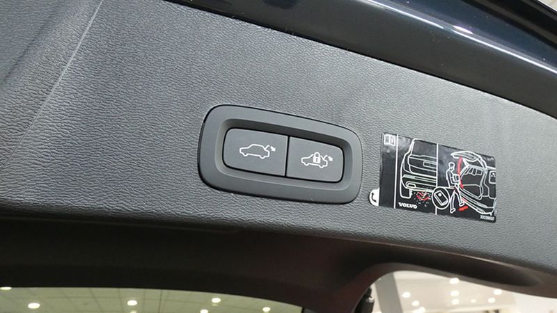 Volvo XC40 • 2022 • 24,512 km 15