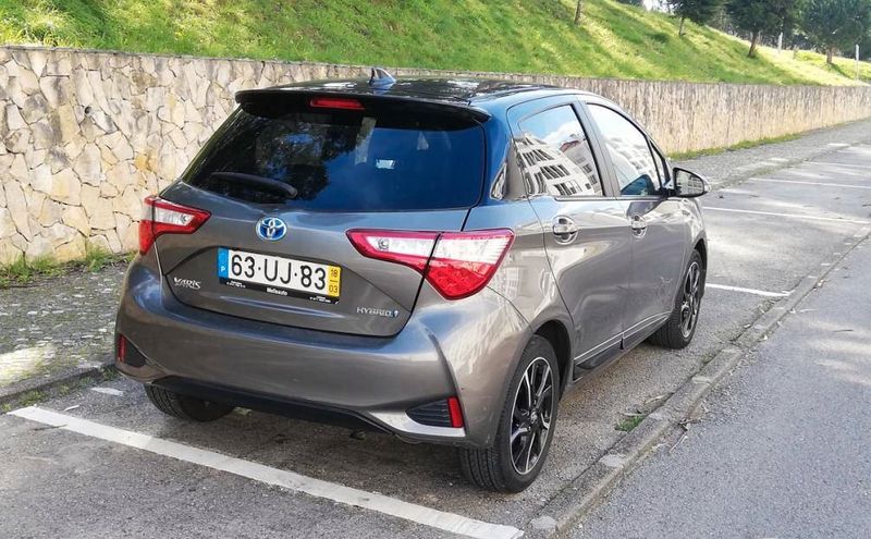 Toyota Yaris • 2018 • 9,999 km 3