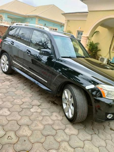 Mercedes-Benz GLK • 2010 • 200,456 km 2