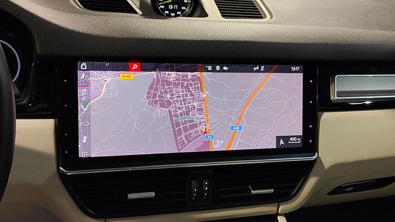 Porsche Cayenne • 2020 • 35,000 km 10